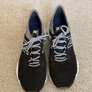 New balance shoes. Size 10